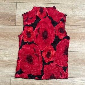 90’s scrunch top with rose pattern